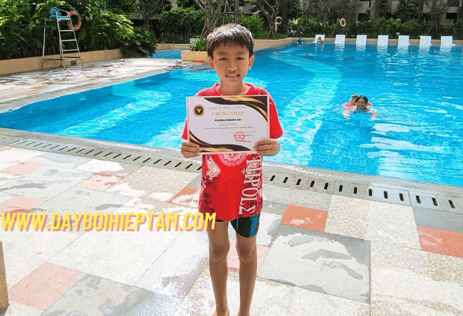 Khóa học bơi ở quận Tân Bình