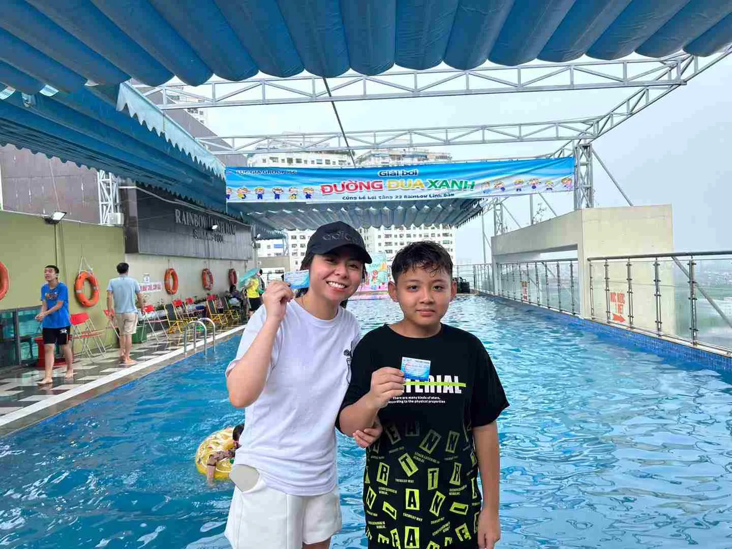 Cập nhật chi tiết giá vé bể bơi Linh Đàm và quy định mới nhất 2024