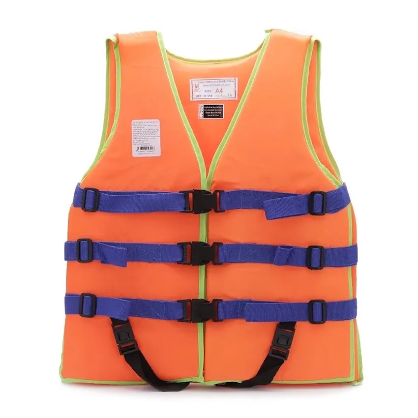 Áo phao bơi Thắng Lợi có mức giá hợp lý, dễ dàng tiếp cận đến đại đa số người dùng