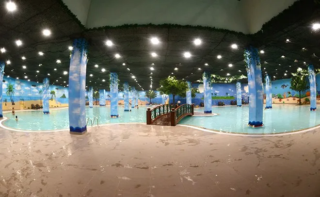 Bể bơi nước nóng Times City ở Hà Nội
