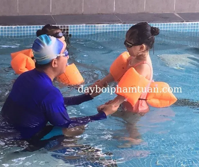 Tập huấn cho cán bộ quận 9