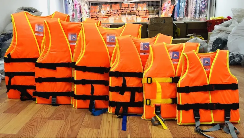 Sang Hà hiện đang cung cấp áo phao bơi chất lượng, phù hợp cho mọi lứa tuổi