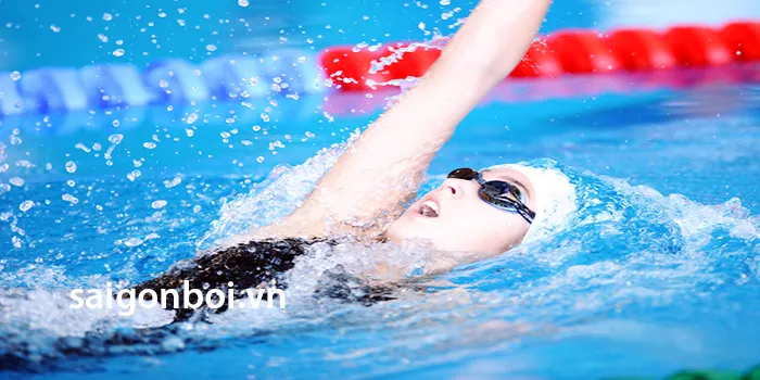 Cam kết biết bơi 100% cho các lớp dạy bơi người lớn - Sài Gòn Bơi