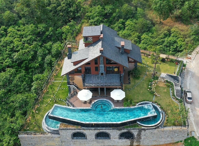 Villa Quanh Hà Nội Có Bể Bơi Nghỉ Dưỡng Sang Trọng