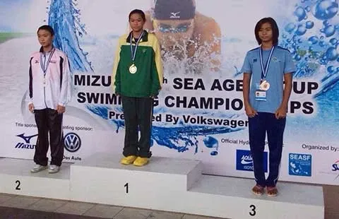 Nguyễn Diệp Phương Trâm tại trung tâm bơi lội yết kiêu