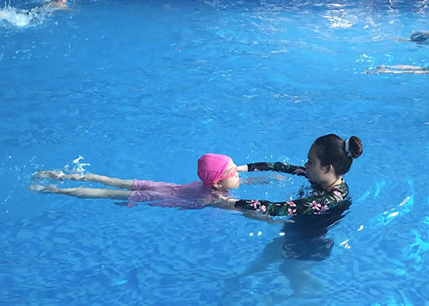 Dạy bơi trẻ em - 73 Vạn Bảo
