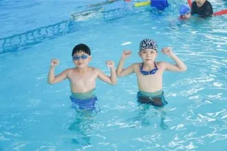 View Hồ Tây cực kỳ sang chảnh từ bể bơi Sense Aqua and Spa