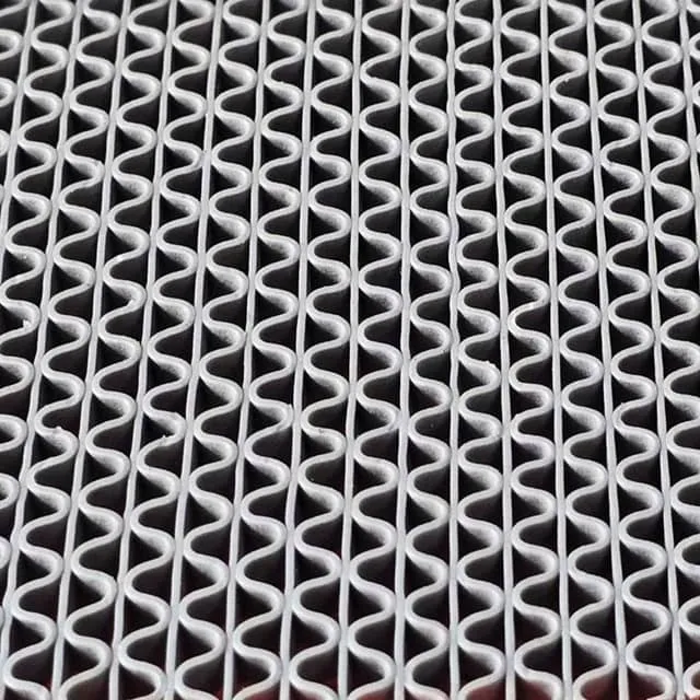 Thảm nhựa lưới chống trượt trải sàn hồ bơi màu đỏ nổi bật an toàn