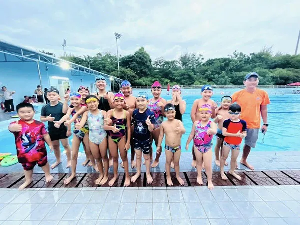 câu lạc bộ bơi lội tổ chức lớp học phòng chống đuối nước