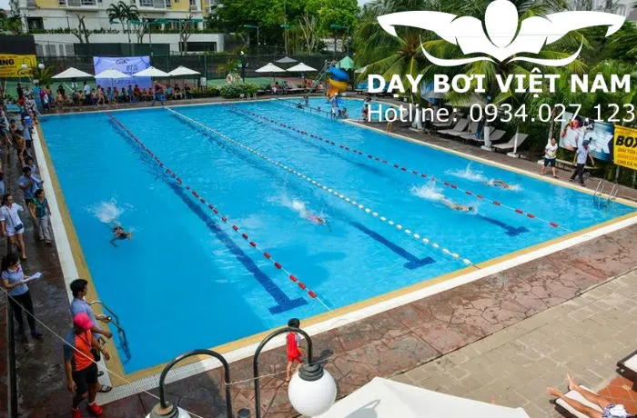 Hồ bơi Sky Garden Quận 7 với không gian thoáng đãng và làn nước xanh mát