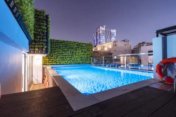 Park Hyatt Saigon là khách sạn có hồ bơi ở tphcm mang kiến trúc cổ điển