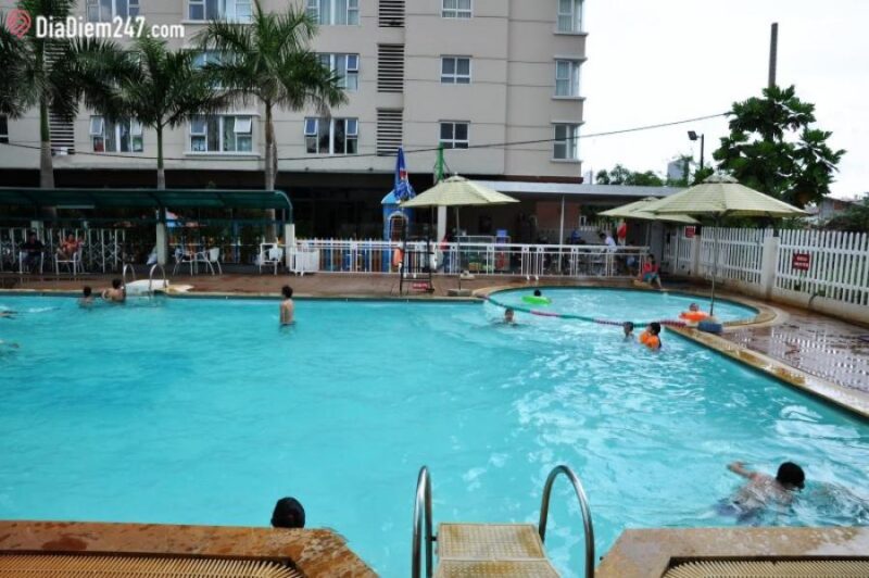 Review Hồ Bơi Chung Cư Phúc Yên Chi Tiết Và Chất Lượng