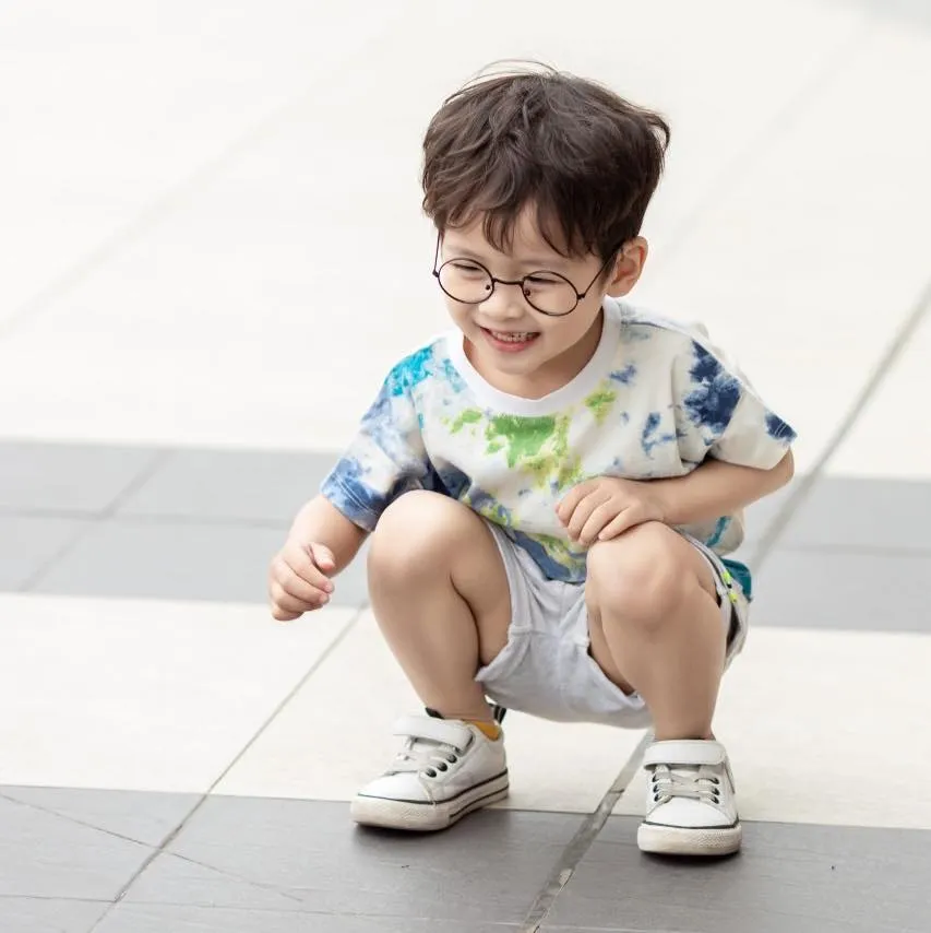 Áo thun cotton họa tiết siêu nhân cho bé trai