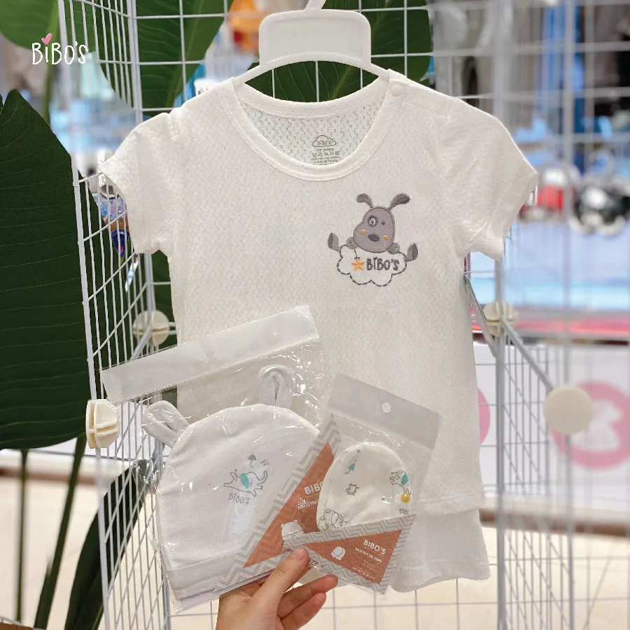 Khu vực trưng bày quần áo trẻ em tại Bibo Mart