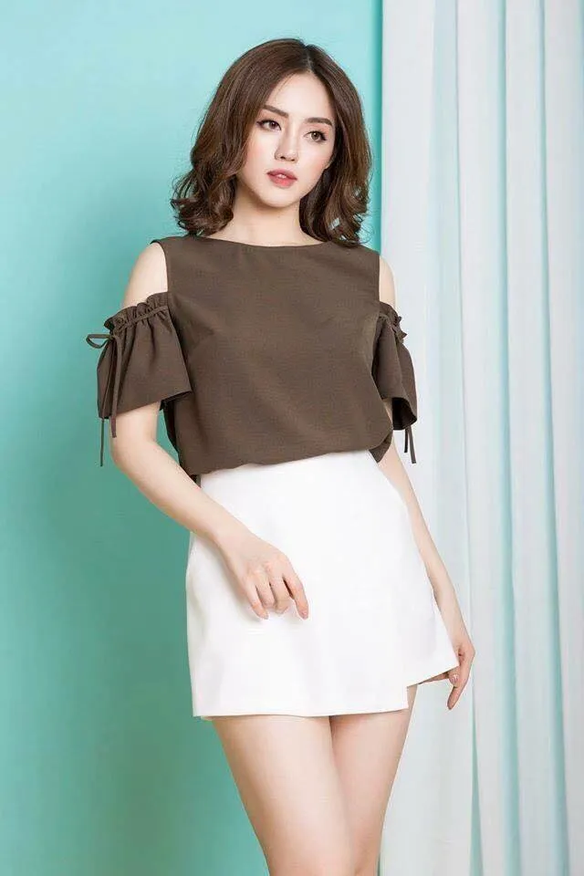 Set đồ dạo phố dịu dàng và duyên dáng