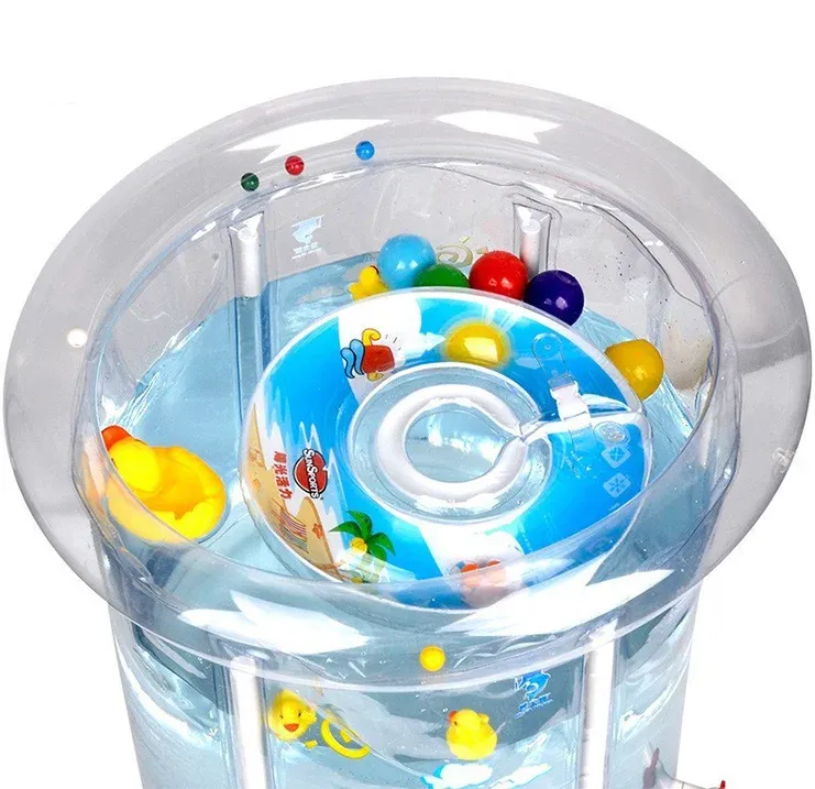 Viền trên bể Doctor Dolphin có thể bơm hơi, bên trong chứa lục lạc tạo âm thanh vui nhộn