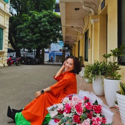 Rượu cần truyền thống trong chum tre