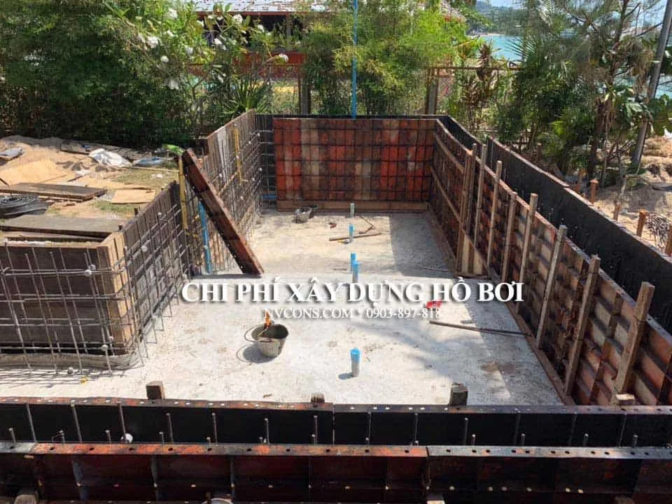 Chi phí xây dựng hồ bơi phần thô
