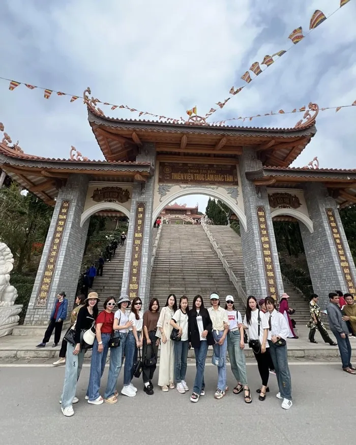 Ga Yên Viên - điểm xuất phát tàu Hà Nội đi Quảng Ninh