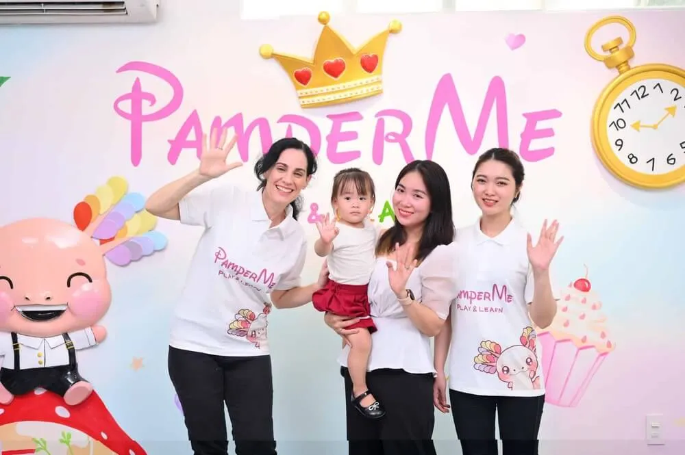 Bé phát triển giác quan qua thủy liệu