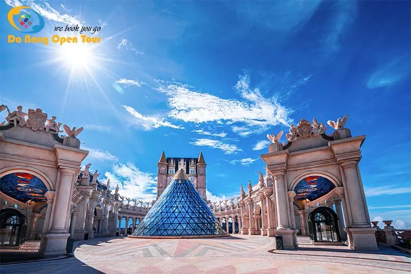 Nhà hàng Beer Plaza Bà Nà Hills phục vụ buffet đa dạng