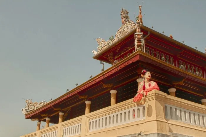 Lăng Khải Định với kiến trúc pha trộn Đông Tây