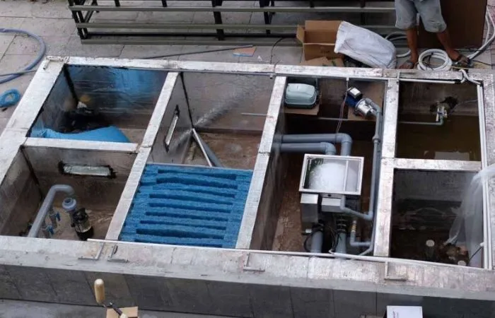 Vệ sinh vật liệu lọc định kỳ duy trì hiệu suất hệ thống