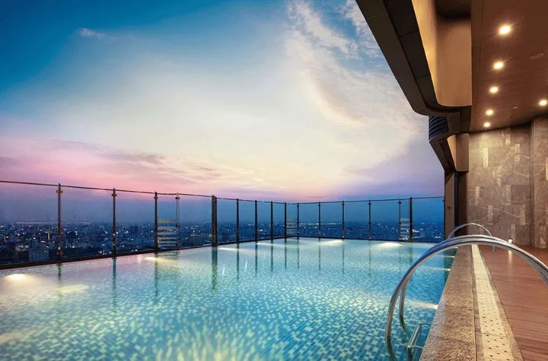 Hồ bơi The Landmark Tower