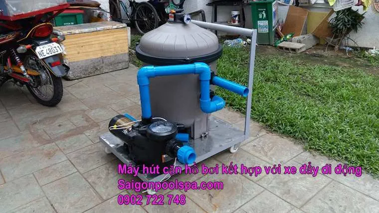 Xe đẩy vệ sinh hồ bơi di động