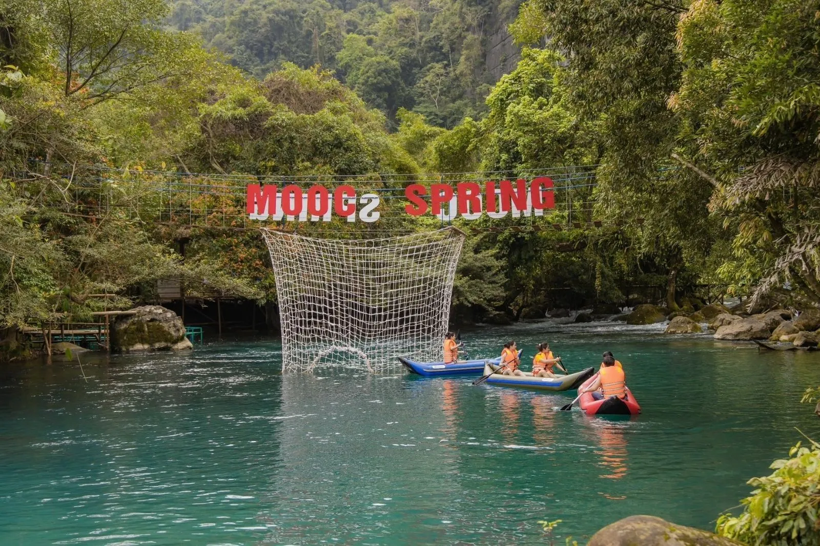 Nên mua vé combo dịch vụ để tiết kiệm hơn