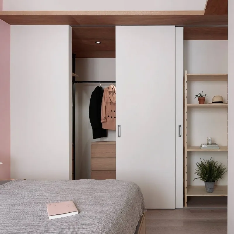 Tủ quần áo cửa lùa hiện đại cho phòng ngủ nhỏ