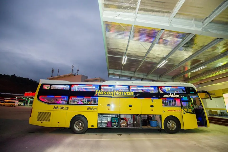 Phòng vệ sinh hiện đại trên xe