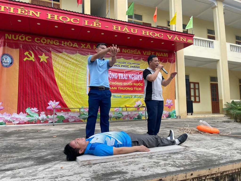 Biển cảnh báo nguy hiểm đuối nước tại ao hồ